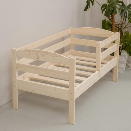 Кровать детская 800х1600 с бортиком из массива дерева в Классическом стиле, ККД-02