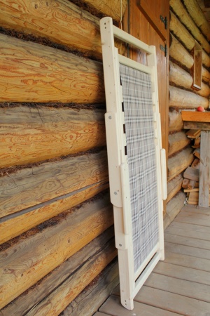 Шезлонг с клетчатой тканью и подлокотниками, деревянный, складной, МС-15-К