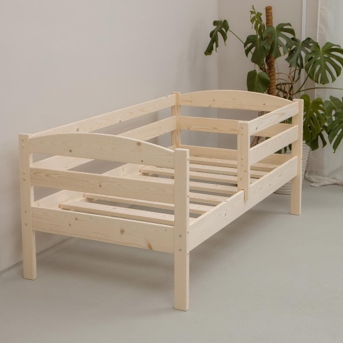 Кровать детская 700х1400 с бортиком из массива дерева в Классическом стиле, ККД-01 Кровать детская 700х1400 с бортиком из массива дерева в Классическом стиле, ККД-01