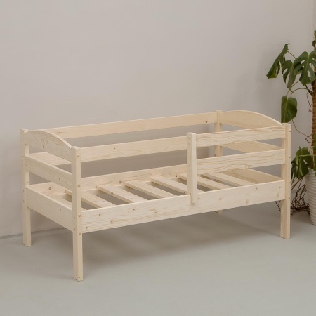 Кровать детская 800х1600 с бортиком из массива дерева в Классическом стиле, ККД-02