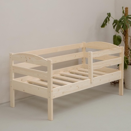 Кровать детская 800х1600 с бортиком из массива дерева в Классическом стиле, ККД-02