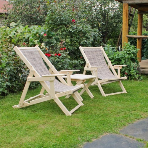 Комплект шезлонгов с клетчатой тканью и подлокотниками (2 шезлонга + столик) деревянный, КСШ-03-К Комплект шезлонгов с клетчатой тканью и подлокотниками (2 шезлонга + столик) деревянный, КСШ-03-К