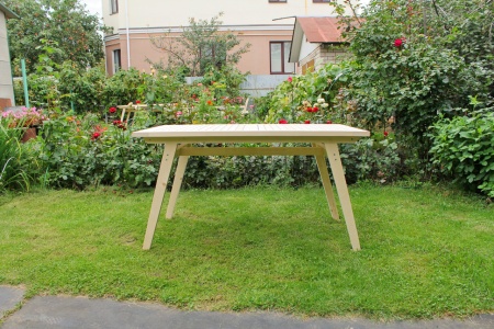 Стол дачный с продольными ногами 140 см деревянный, МР-07